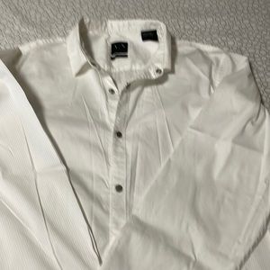 White shirt worn once like brand new shirt